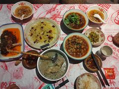 -耙吉吉川味小酒馆(本地人回头店)
