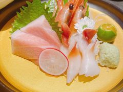 -铭牛烧肉·和牛海鲜自助(高新月牙湖店)