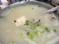 -余杨鸭鸭餐厅