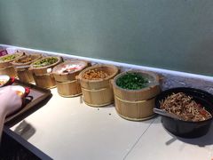 -丽丽三鲜螺蛳粉(田林路店)