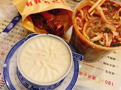 -广信牛奶甜品世家(台东店)