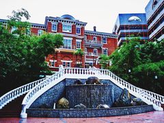 -香港大学