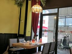 -黄泥岗·地道湖北菜(奥特莱斯店)