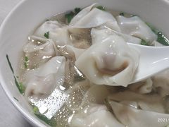 -周震馄饨