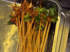 -钢管厂五区小郡肝串串香(蜀都万达店)
