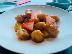 菠萝咕咾肉-有璟阁港式餐厅(金融街购物中心店)