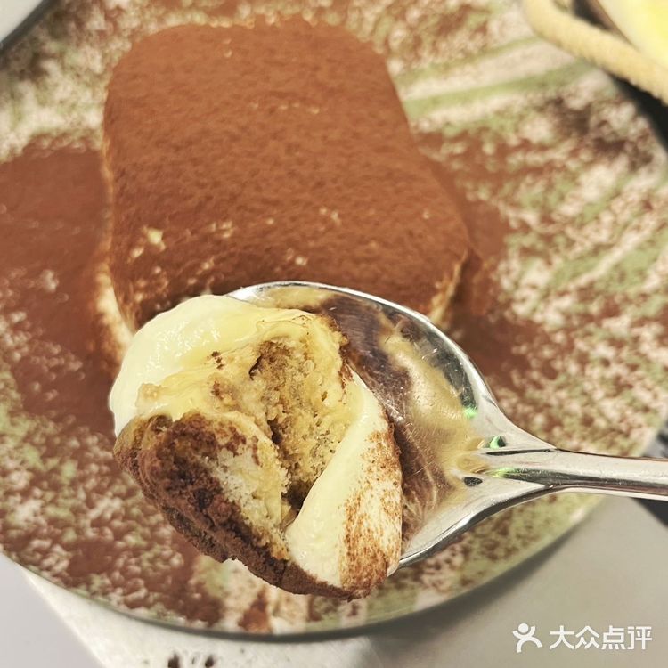 在杭州的！快去吃牛奶浇面包！！