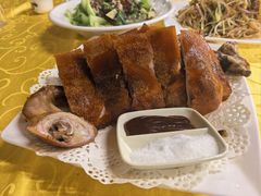 -大石鼓山庄·珠海第一烧猪