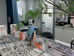 -视野联行眼镜·蔡司·依视路(省体育馆店)