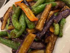 三椒炒茄子-银都上海菜馆(粤海东路店)