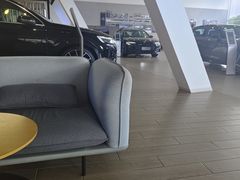 -上海永达奥诚奥迪4S店(申江路店)
