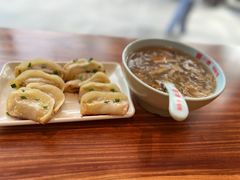 -小姜锅贴(凤凰街店)