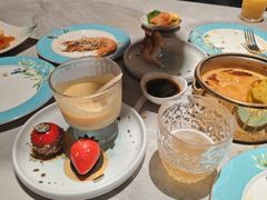 -雍容荟帝王蟹活龙虾展台自助(IFS黑金店)