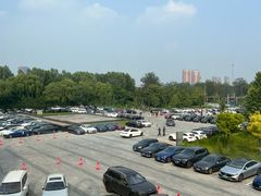 -奔驰北京极光星徽(四元桥店)