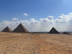 -吉萨金字塔群