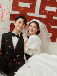 -拾年·定制婚纱摄影
