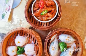 Delicious Mixed Sauce Steamed Chicken Feet