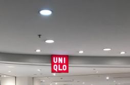 -优衣库(上海正大广场店)