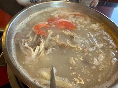 -老石黑山羊毛驴肉火锅(金凯广场店)