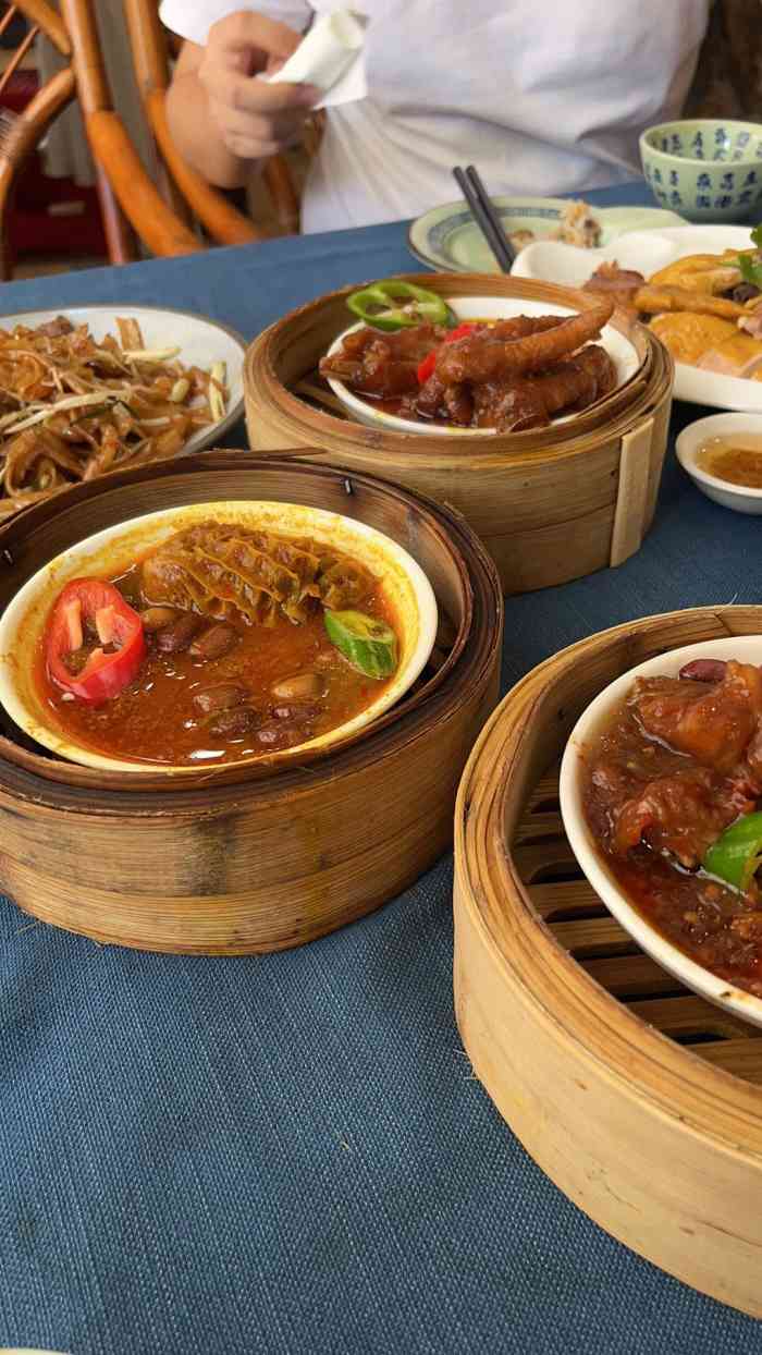 伯乐居茶艺馆(石岐大信店)-"三大一小去饮茶,易找位,环境清悠,楼下位.