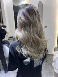 -V8潮牌·接发烫染连锁