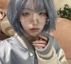 -AYO SALON