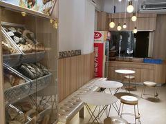 大堂-顶东面包花园·生日蛋糕(世博店)