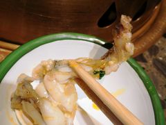 -沪小二炭火蛙锅(淮海中路美食不夜城店)