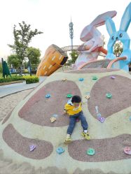 -季高兔窝窝亲子园(上海薰衣草公园店)