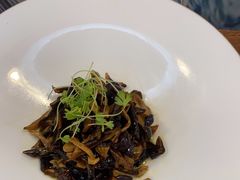 -香山湖渔家大院