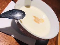 杏仁豆腐-山杏yama-katsu·吉列炸物