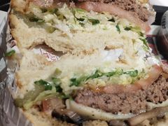 -The Habit Burger Grill 哈比特汉堡(复兴soho店)
