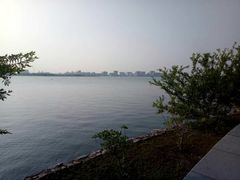 -上海滴水湖皇冠假日酒店