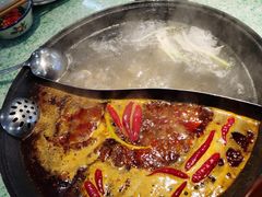 -鸿姐老火锅(疁城新天地店)