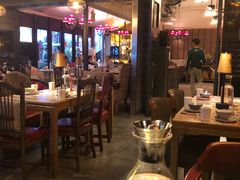 大堂-酒肆浅葱•烧烤•龙虾•排档(卓悦intown店)