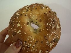 -巴黎贝甜(大宁国际商业广场店)