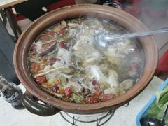 -威邵鸡煲(西华路总店)