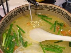 蒙自过桥米线-南蛮子Southern Barbarian(进贤路店)