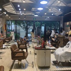 -PE SALON