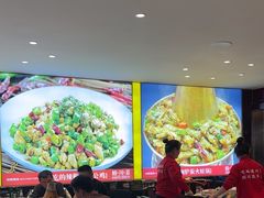 -川流不息·地道川菜·小龙虾(松东路店)