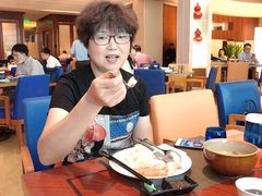 -怡咖啡海鲜自助餐厅(浦东香格里拉店)