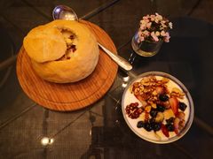 野莓核桃蜂蜜希腊酸奶-The Rug Cafe(王府中环店)