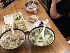 -小姜锅贴(凤凰街店)