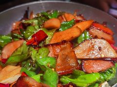 周家菌菇小炒肉-周家二小姐的菜·扬州菜·香炒蟹·狮子头(江都金鹰店)