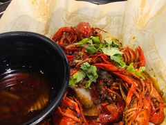 【蒜蓉秘制】789龙虾-何师烧烤Pro ·江湖川菜·小龙虾·精酿(太古里旗舰店)