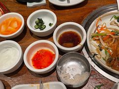 -萨拉伯尔(燕莎友谊商城店)
