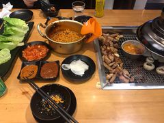 -肉甲韩国木炭烤肉(新壹街1店)