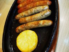 特色烤肠拼盘-萨莉亚意式餐厅(星海广场店)