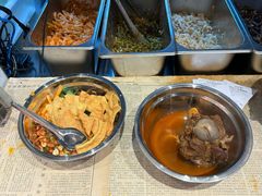 -柳州肥姨妈大骨螺蛳粉(万达中心店)