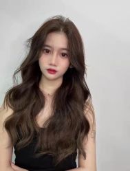 -诗悦发型烫染SALON